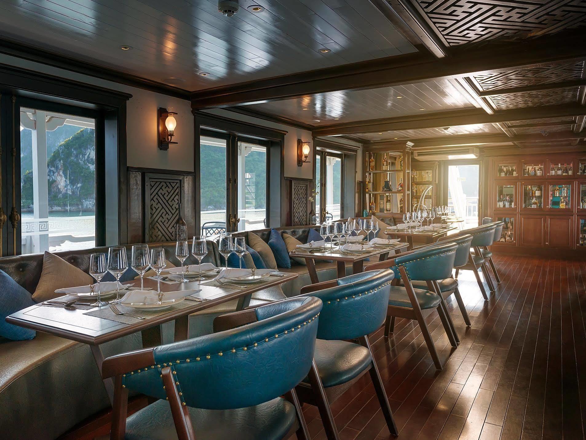Paradise Luxury Sails Cruise