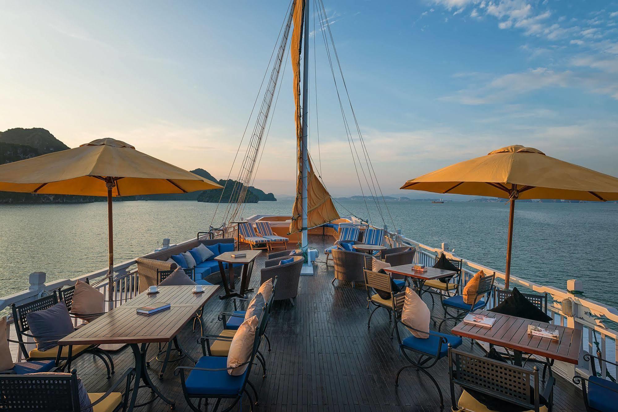 Paradise Luxury Sails Cruise Hạ Long
