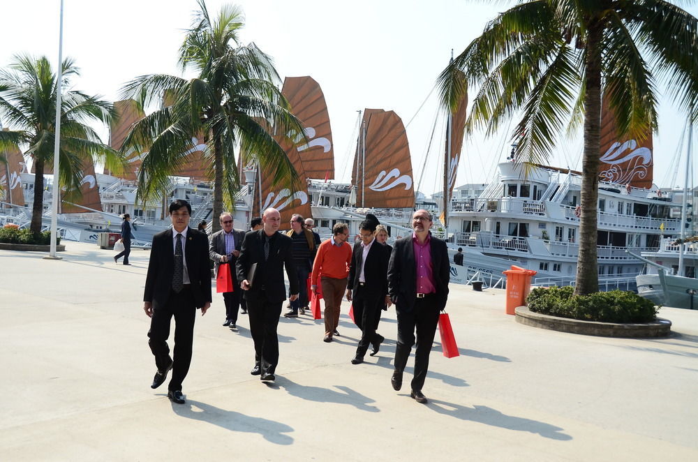  Paradise Luxury Sails Cruise