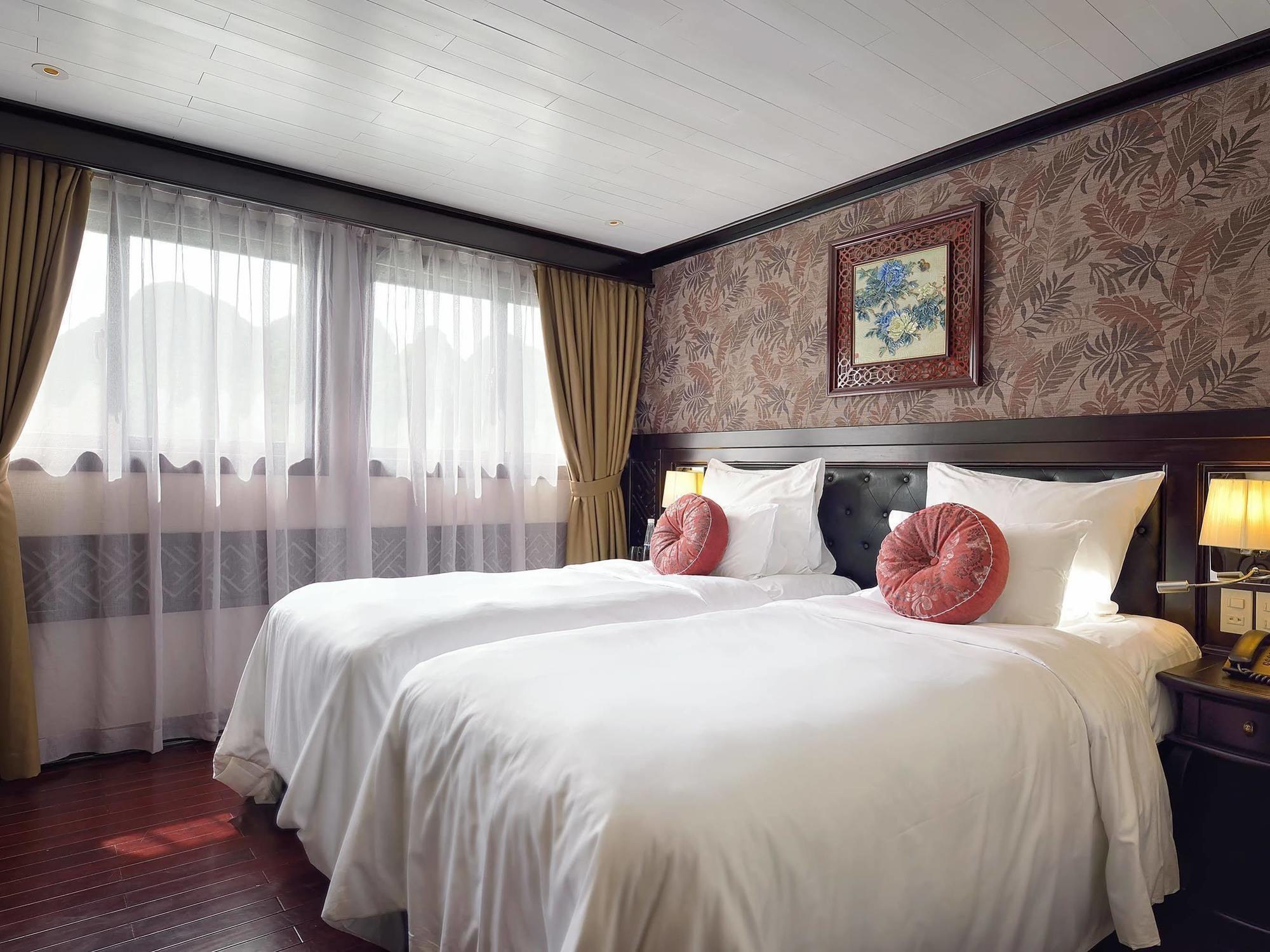 Paradise Sails Cruise 5* Hạ Long